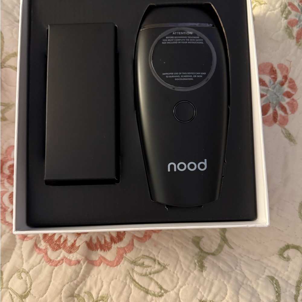 Nood The Flasher 2.0 Hair Removal IPL Device- Black - Picture 4 of 6